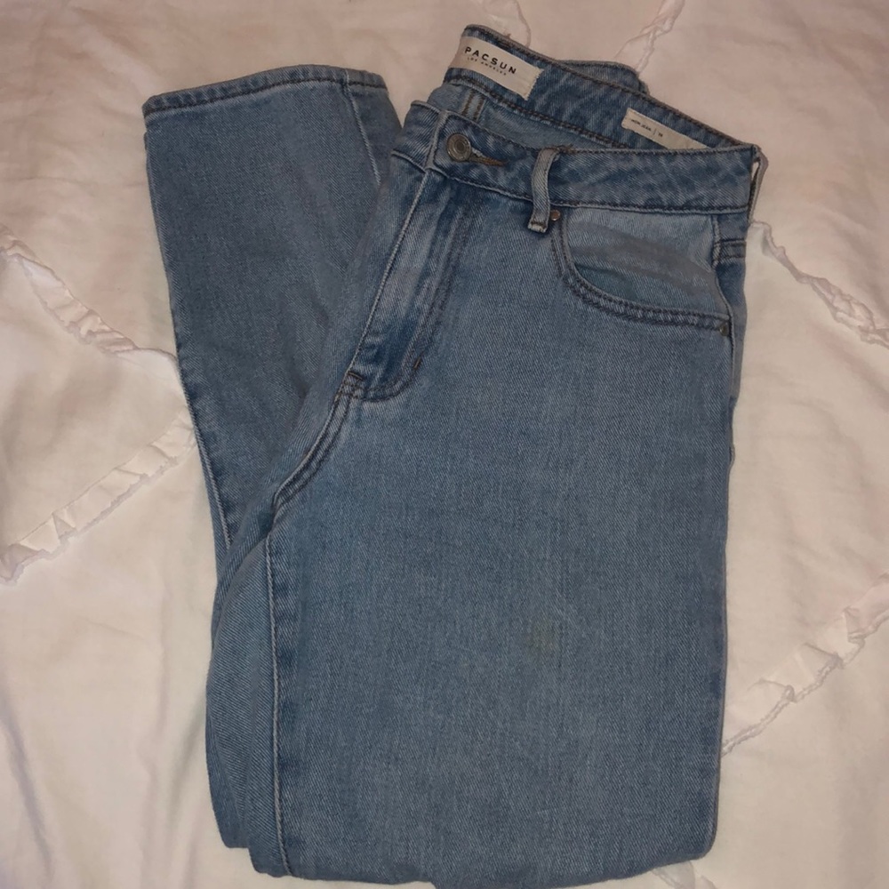 PacSun High rise Mom jeans